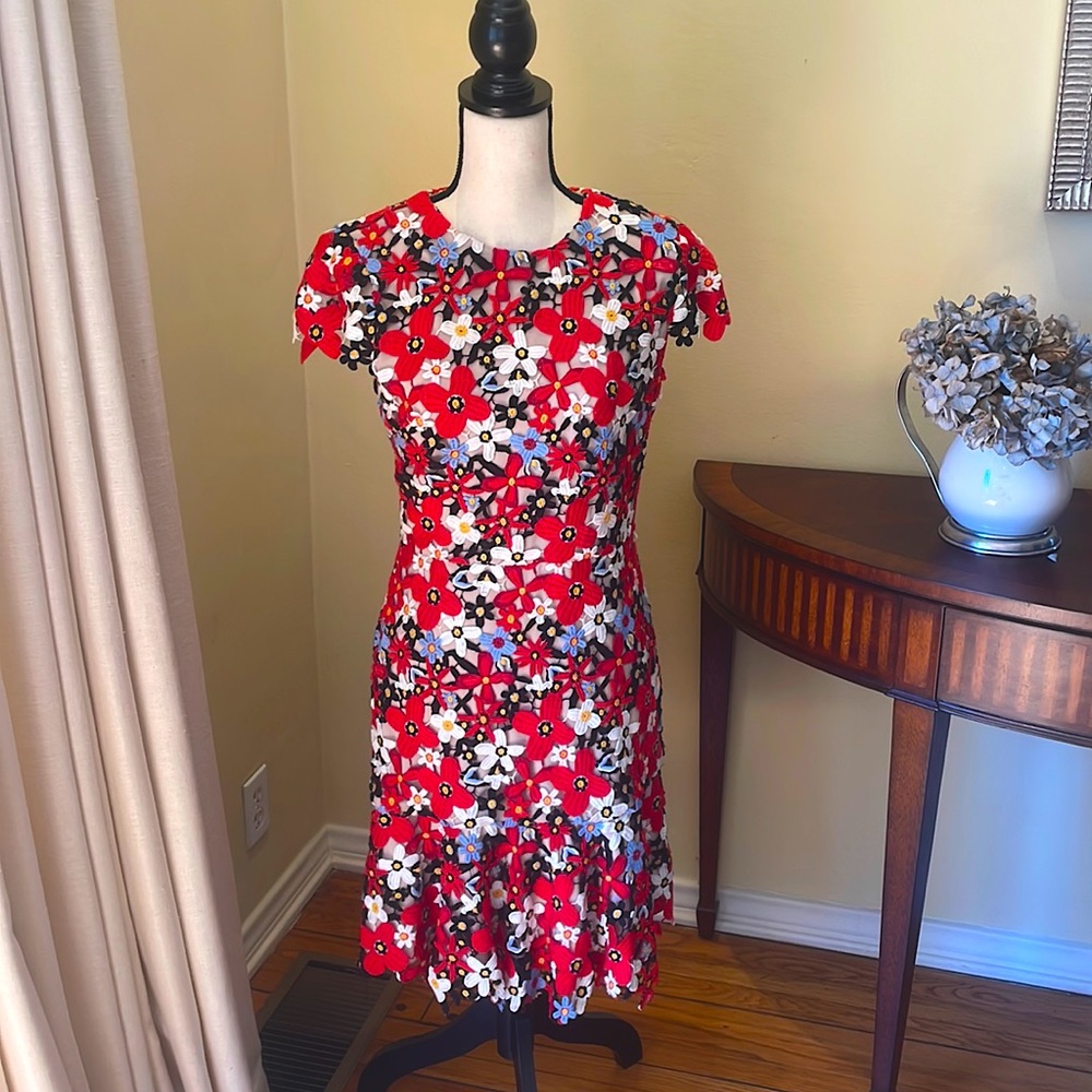 Alice and Olivia floral overlay dress size 8 (NWT)